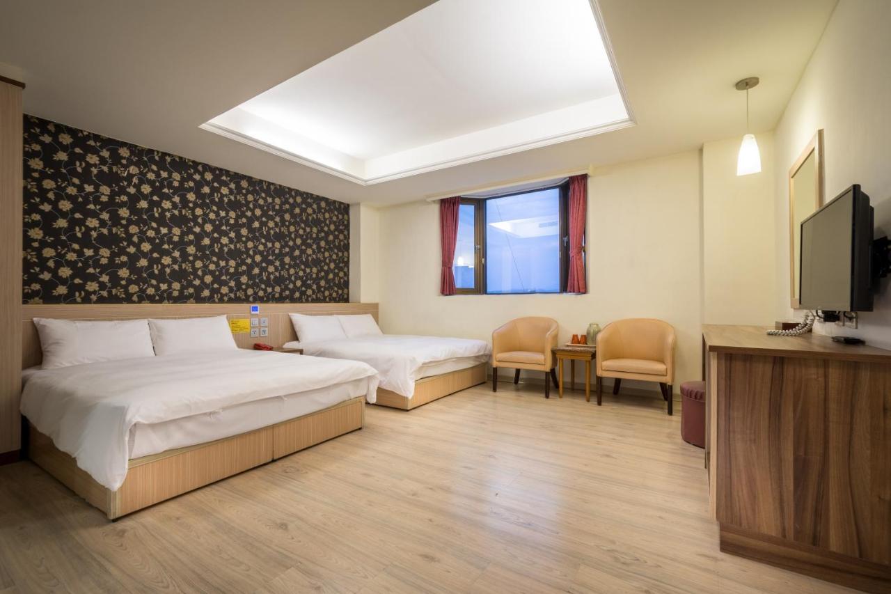 Yadi Hotel Puli Exteriör bild